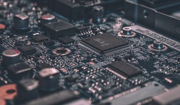 Web Scraping e APIs: como coletar dados públicos de forma legal